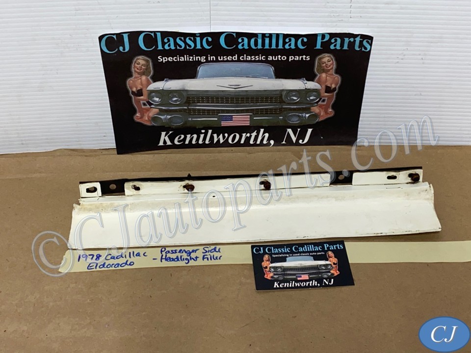 OEM 1977 1978 Cadillac Eldorado RIGHT PASSENGER SIDE HEADLIGHT BUMPER FILLERS PANEL WITH SUPPORT BRACKET #1610701