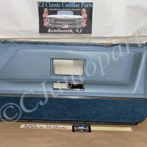 OEM 1971 1972 1973 1974 1975 1976 Cadillac Sedan Deville Fleetwood Calais 4 Door RIGHT PASSENGER SIDE FRONT LOWER DOOR PANEL with COURTESY LIGHT - LIGHT BLUE