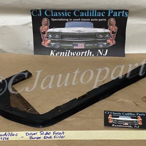OEM 1967 1968 Cadillac Deville Calais Fleetwood LEFT DRIVER SIDE RUBBER FRONT FENDER TO BUMPER END FILLERS PANEL #1487326