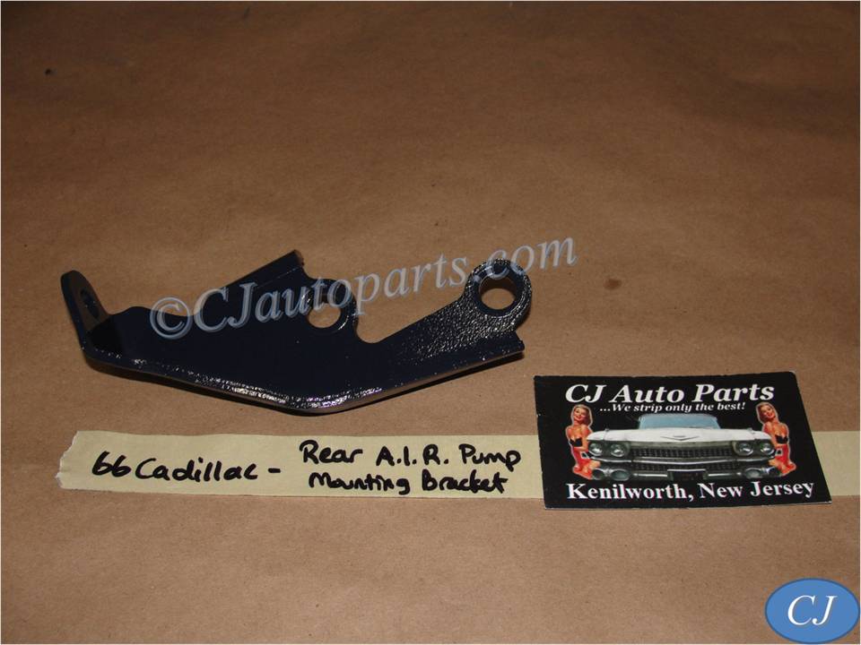 1965 1966 1967 Cadillac Fleetwood Deville Eldorado Calais 429 ENGINE REAR A.I.R. SMOG PUMP MOUNTING BRACKET #1485391