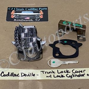 OEM 1967 1968 Cadillac Deville Eldorado Cadillac Calais DECK LID TRUNK LOCK COVER FLIPPER EMBLEM W/ LOCK CYLINDER & KEY #3633073
