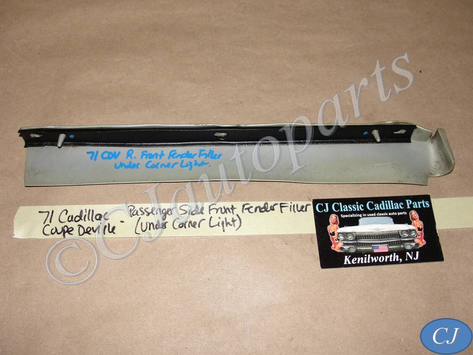 OEM 1971 Cadillac Deville Fleetwood Calais RIGHT PASSENGER SIDE FRONT FENDER FILLERS PANEL UNDER CORNER LIGHT #1497467