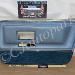 OEM 1971 1972 1973 1974 1975 1976 Cadillac Sedan Deville Fleetwood Calais 4 Door RIGHT PASSENGER SIDE REAR LOWER DOOR PANEL ARM REST with COURTESY LIGHT - LIGHT BLUE