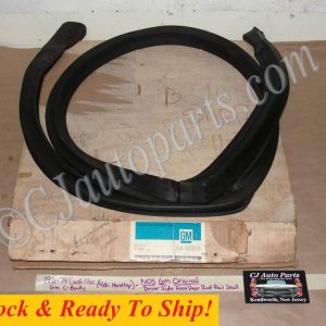 NOS GM ORIGINAL 1971 1972 1973 1974 CADILLAC CALAIS DEVILLE C-BODY 4DR HARDTOP LEFT FRONT DOOR SIDE ROOF RAIL WEATHERSTRIP SEAL #9726975