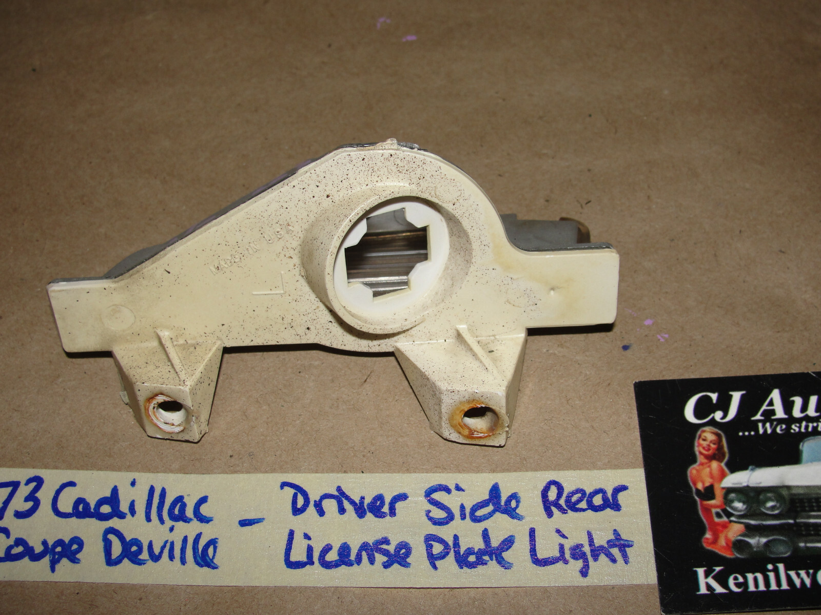 OEM 1973 Cadillac Deville Calais Fleetwood LEFT DRIVER SIDE REAR LICENSE PLATE LIGHT LENS #911965 - Image 11