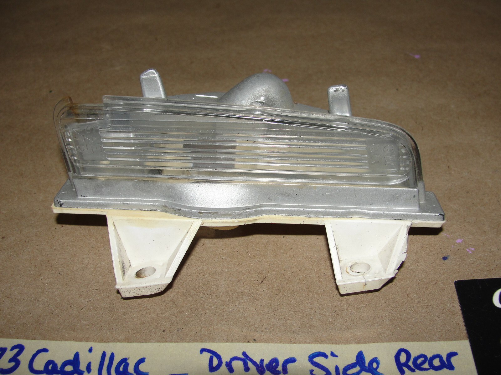 OEM 1973 Cadillac Deville Calais Fleetwood LEFT DRIVER SIDE REAR LICENSE PLATE LIGHT LENS #911965 - Image 2