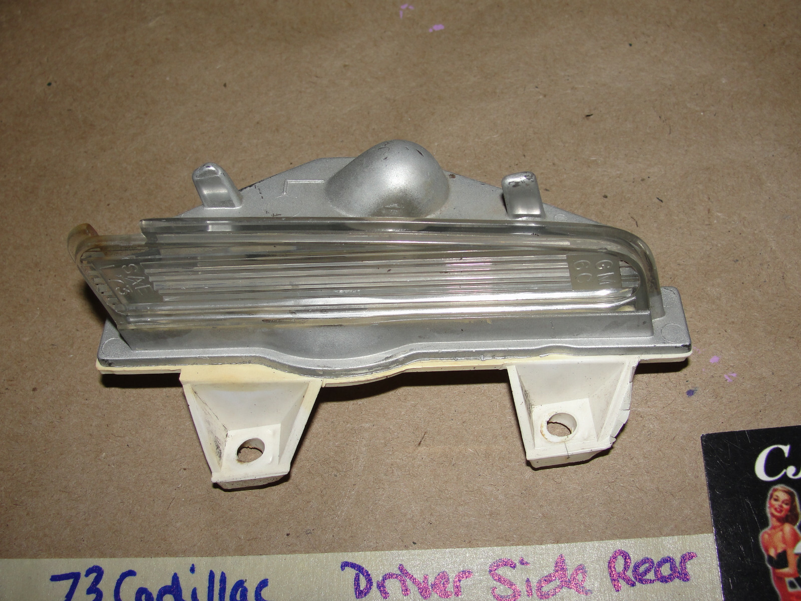 OEM 1973 Cadillac Deville Calais Fleetwood LEFT DRIVER SIDE REAR LICENSE PLATE LIGHT LENS #911965 - Image 3