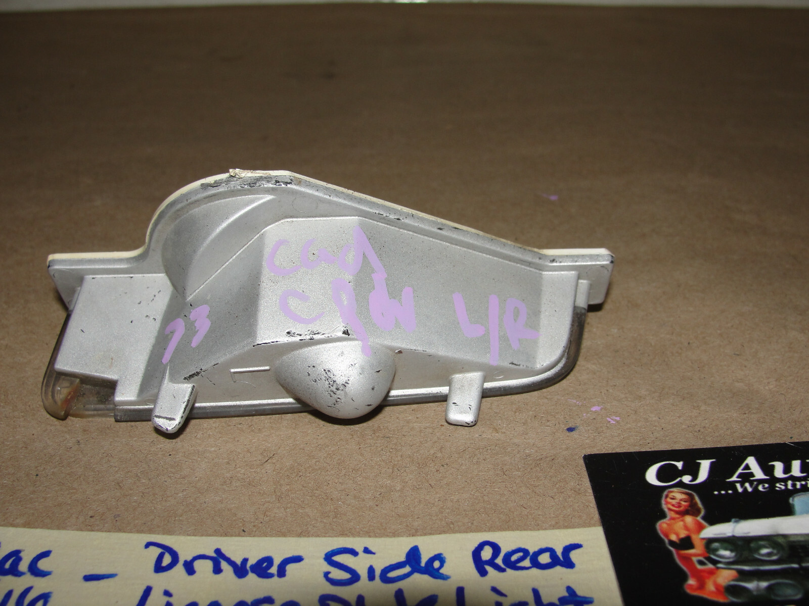 OEM 1973 Cadillac Deville Calais Fleetwood LEFT DRIVER SIDE REAR LICENSE PLATE LIGHT LENS #911965 - Image 9