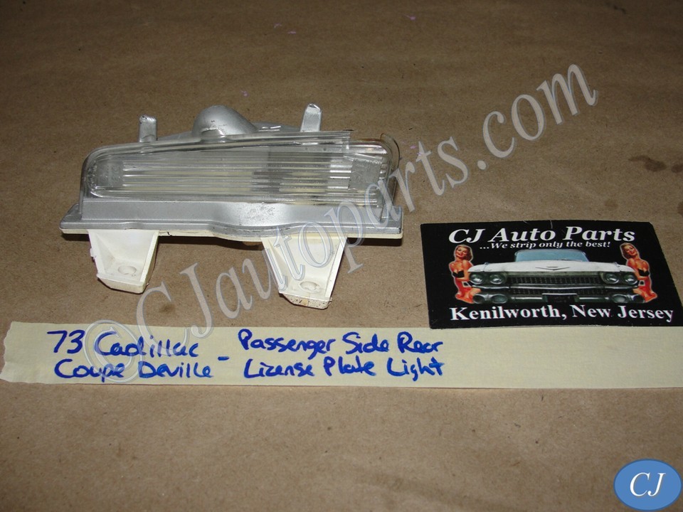 OEM 1973 Cadillac Deville Calais Fleetwood RIGHT PASSENGER SIDE REAR LICENSE PLATE LIGHT LENS #911966