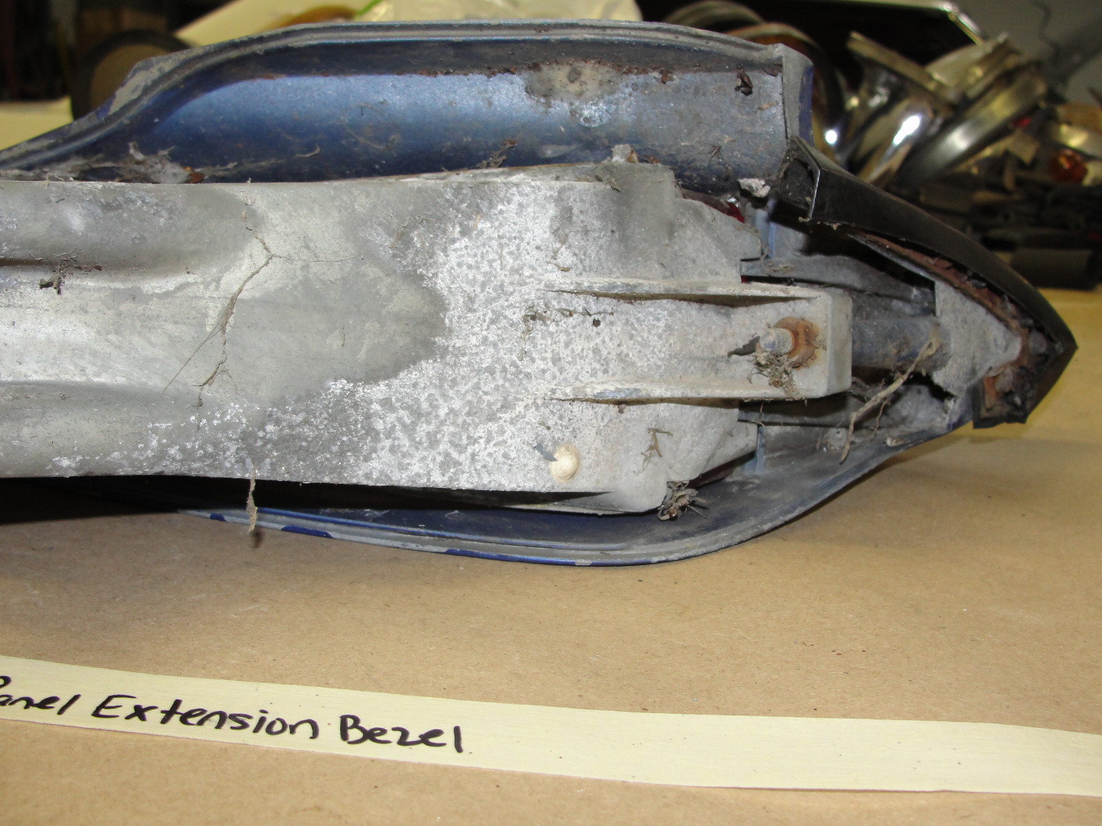 OEM 1968 1969 Cadillac Eldorado RIGHT PASSENGER SIDE TAIL LIGHT QUARTER PANEL EXTENSION BEZEL #5958354 - Image 11