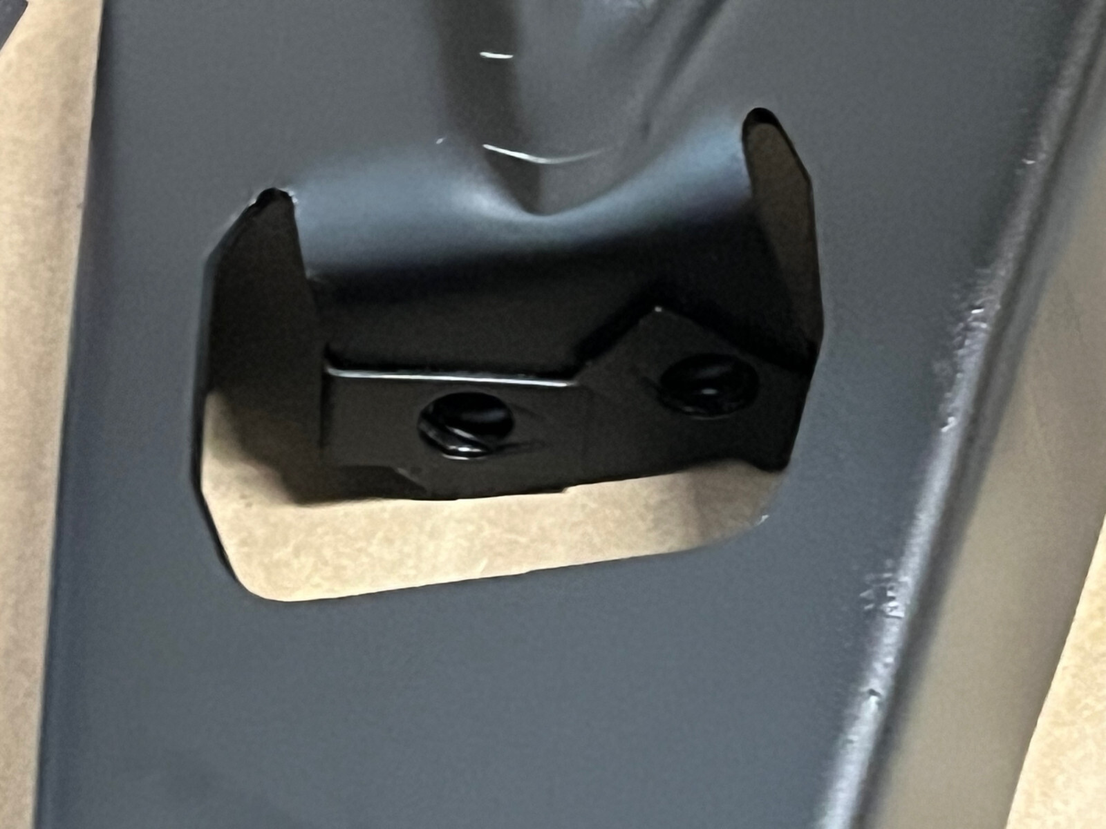 OEM 1975 1976 1977 1978 CADILLAC ELDORADO RIGHT FRONT BUMPER END LOWER OUTER MOUNTING BRACKET #1604911 - Image 13