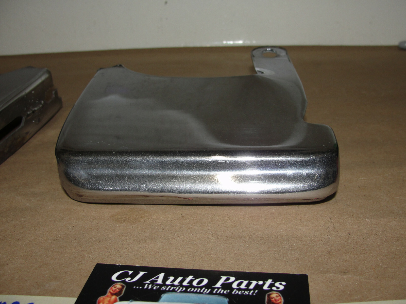 OEM 1974 1975 1976 Cadillac Deville Fleetwood Calais Commercial Chassis FRONT BUMPER INNER LICENSE PLATE BUMPER GUARDS (SMALLER) - Image 3