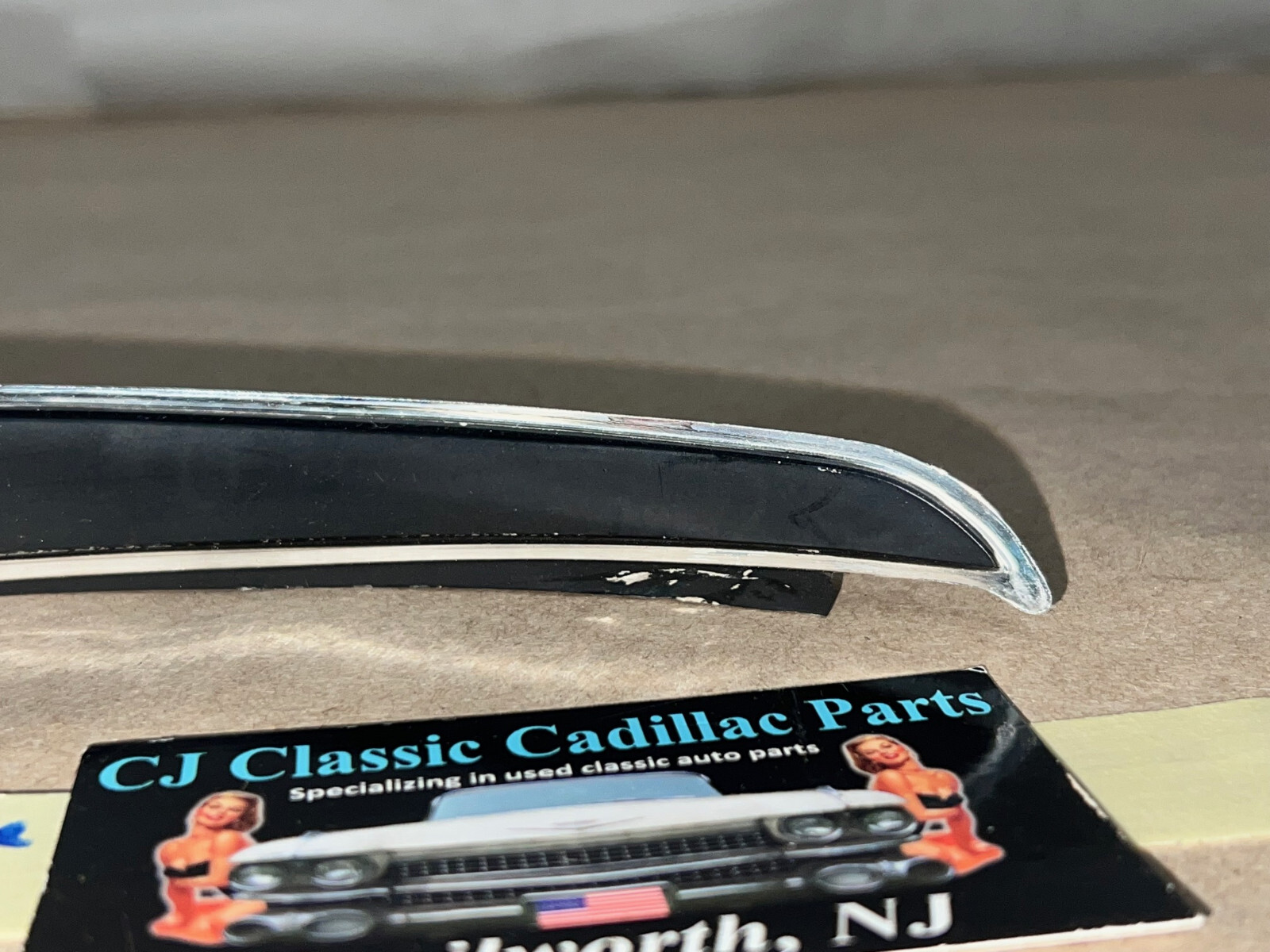 OEM 1974 1975 1976 Cadillac Calais Deville Commercial Chassis 1974 1975 1976 1977 1978 RIGHT PASSENGER SIDE DASH TRIM END CENTER #1603021 - Image 3