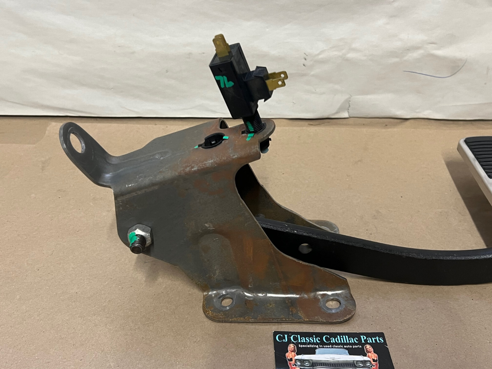 OEM 1971 1972 1973 1974 1975 1976 Cadillac Deville Fleetwood Calais Commercial Chassis 1971 1972 1973 1974 1975 1976 1977 1978 Eldorado BRAKE PEDAL ASSEMBLY W/ BRAKE STOP LIGHT SWITCH WITH CRUISE #3515201 - Image 4