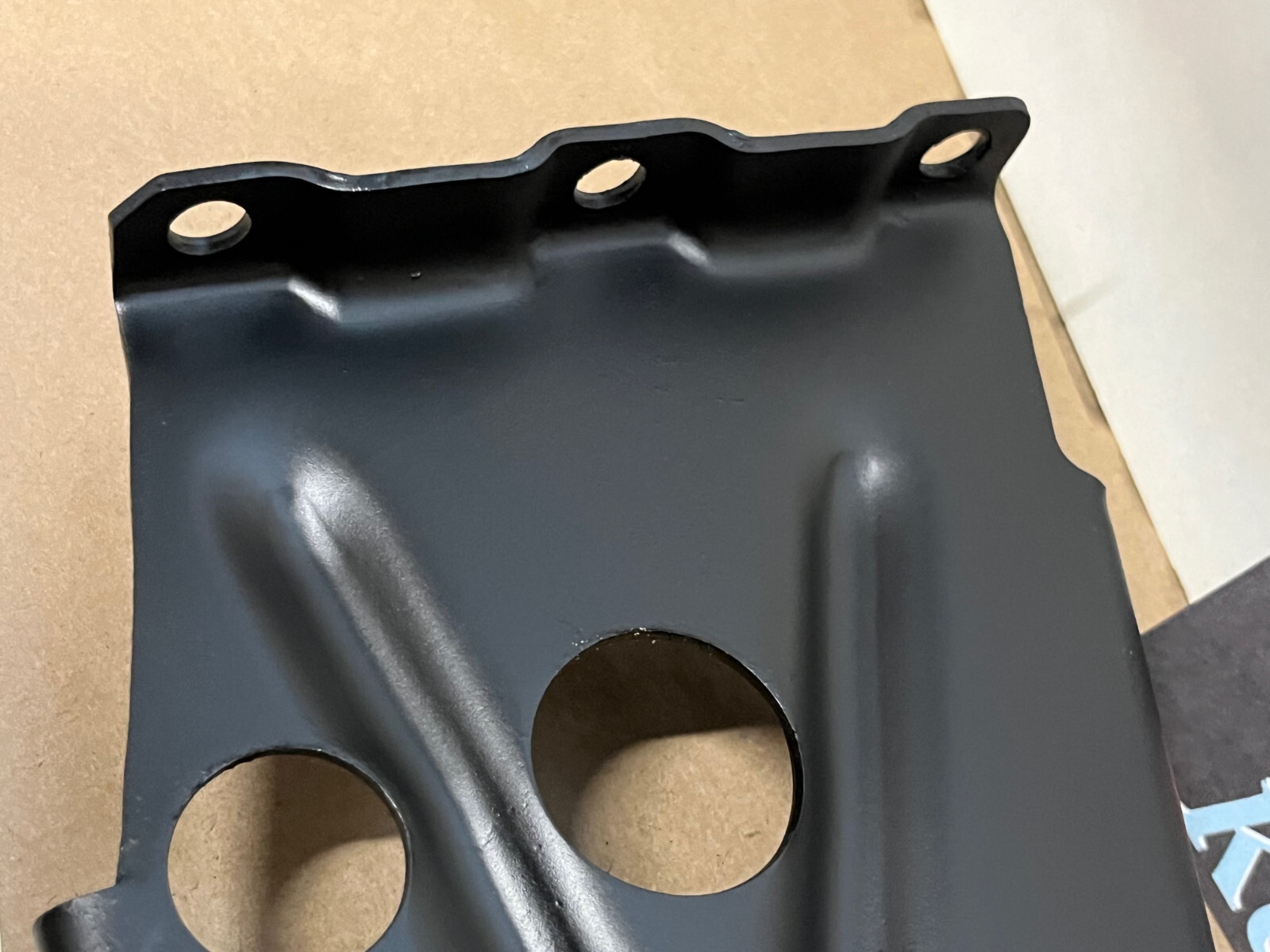 OEM 1975 1976 1977 1978 CADILLAC ELDORADO RIGHT FRONT BUMPER END LOWER OUTER MOUNTING BRACKET #1604911 - Image 9