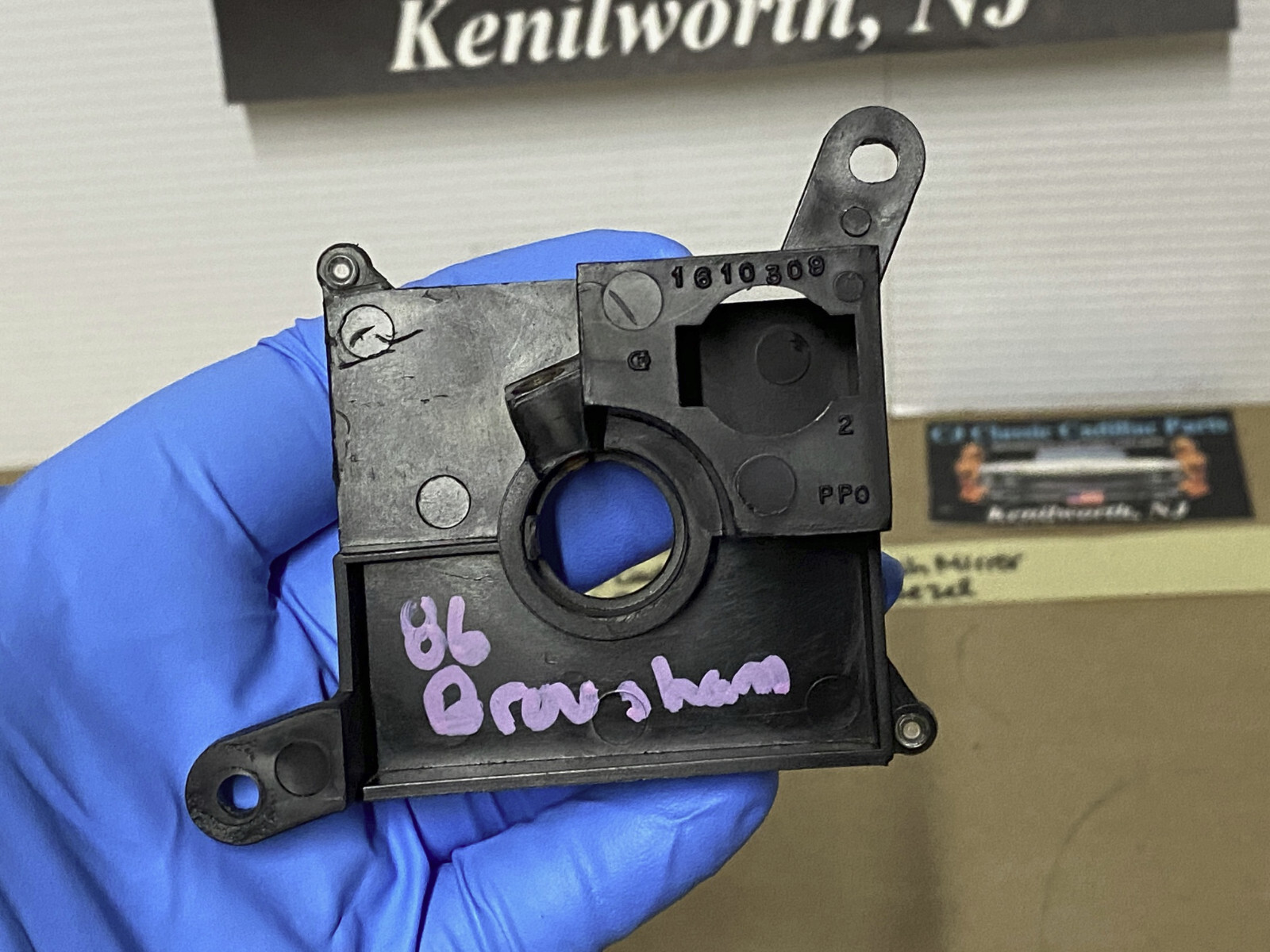 OEM 1979 1980 1981 1982 1983 1984 1985 1986 1987 1988 1989 Cadillac Fleetwood Brougham 1977 1978 1979 1980 1981 1982 1983 1984 Deville 77-79 Commercial Chassis RWD DASH MIRROR BEZEL TRIM #1610309 - Image 9