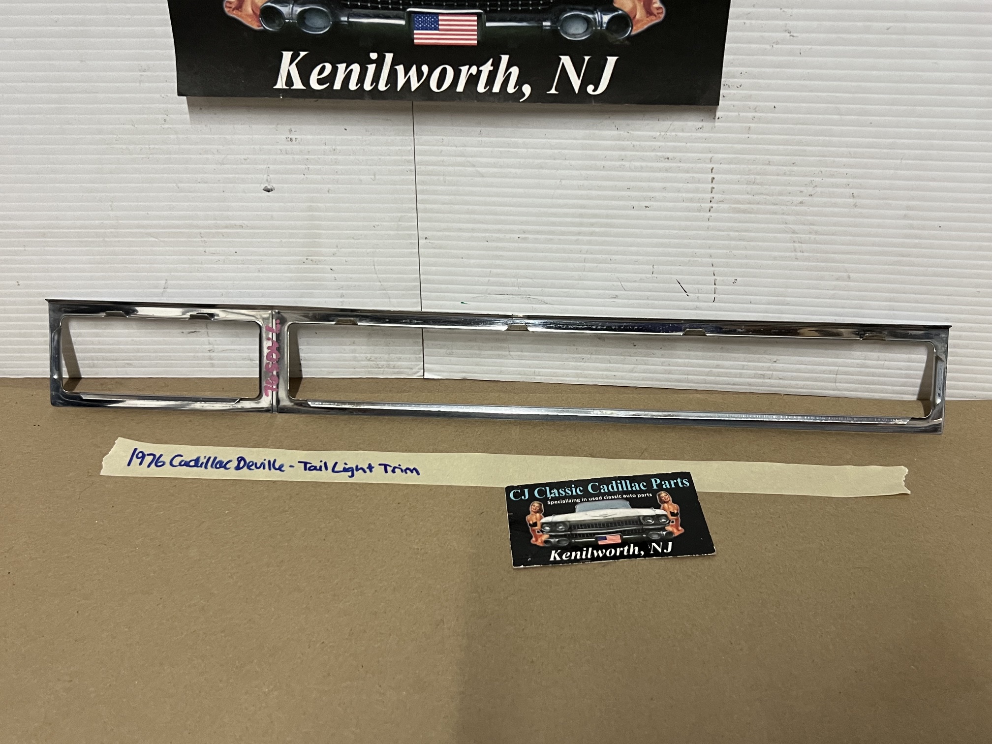 OEM 1974 1975 1976 Cadillac Deville Fleetwood Calais LEFT DRIVER SIDE REAR TAIL LIGHT LENS BEZEL TRIM MOLDING #1602921 - Image 19