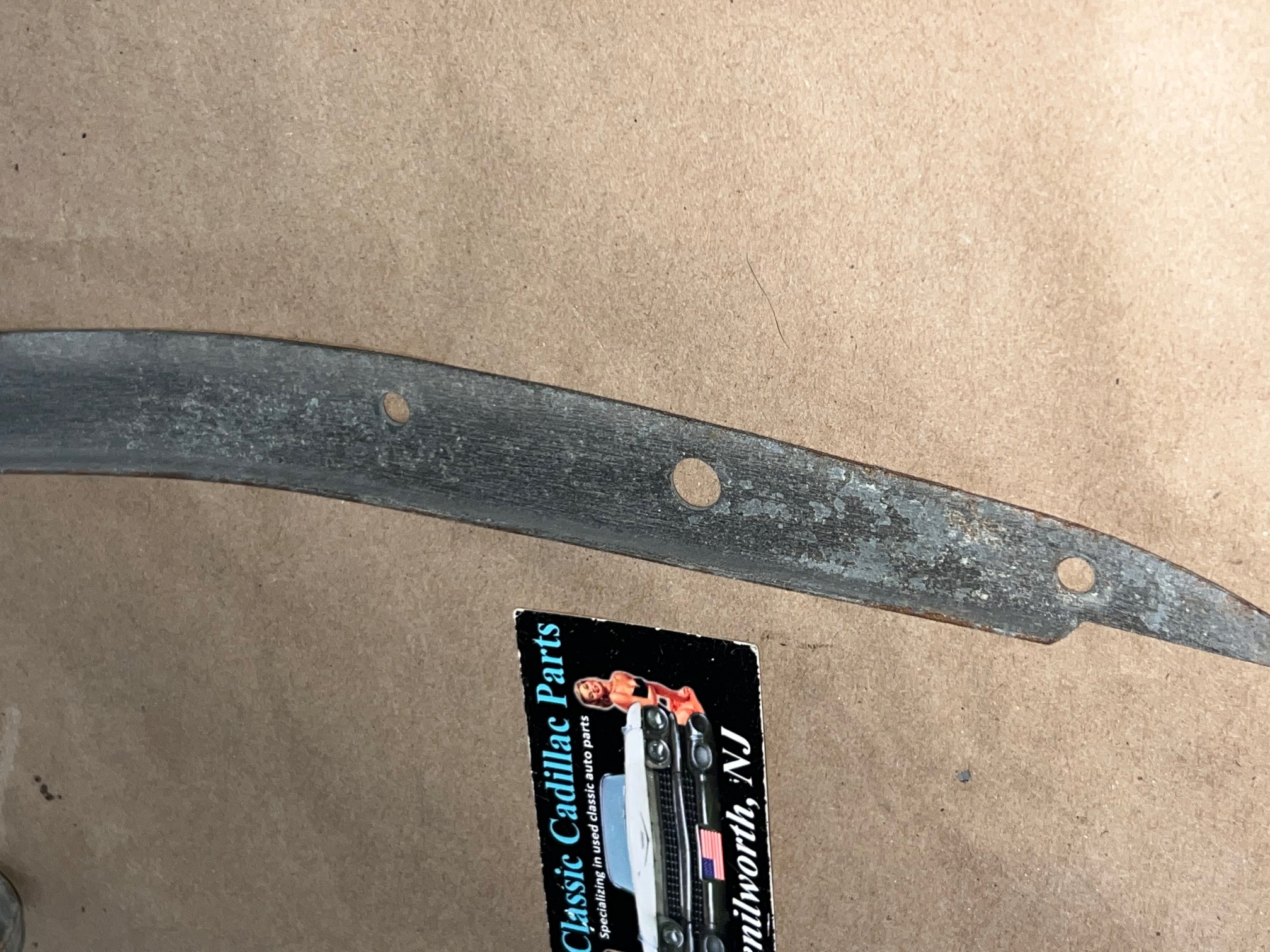 OEM 1974 1975 1976 Cadillac Deville Fleetwood Calais RIGHT PASSENGER SIDE REAR QUARTER PANEL FILLER MOUNTING BRACKET - Image 4
