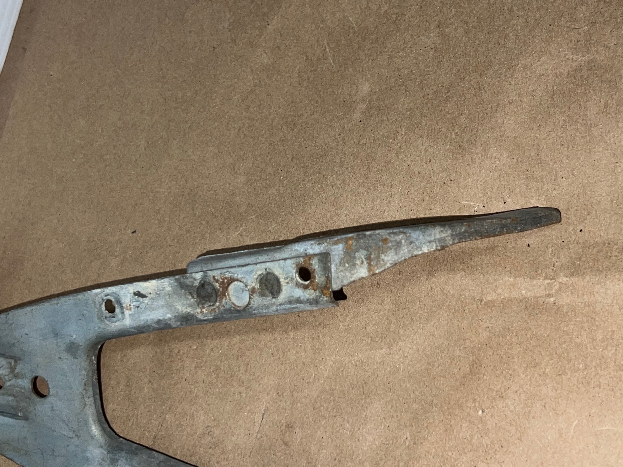 OEM 1974 1975 1976 Cadillac Deville Fleetwood Calais RIGHT PASSENGER SIDE REAR QUARTER PANEL FILLER MOUNTING BRACKET - Image 13
