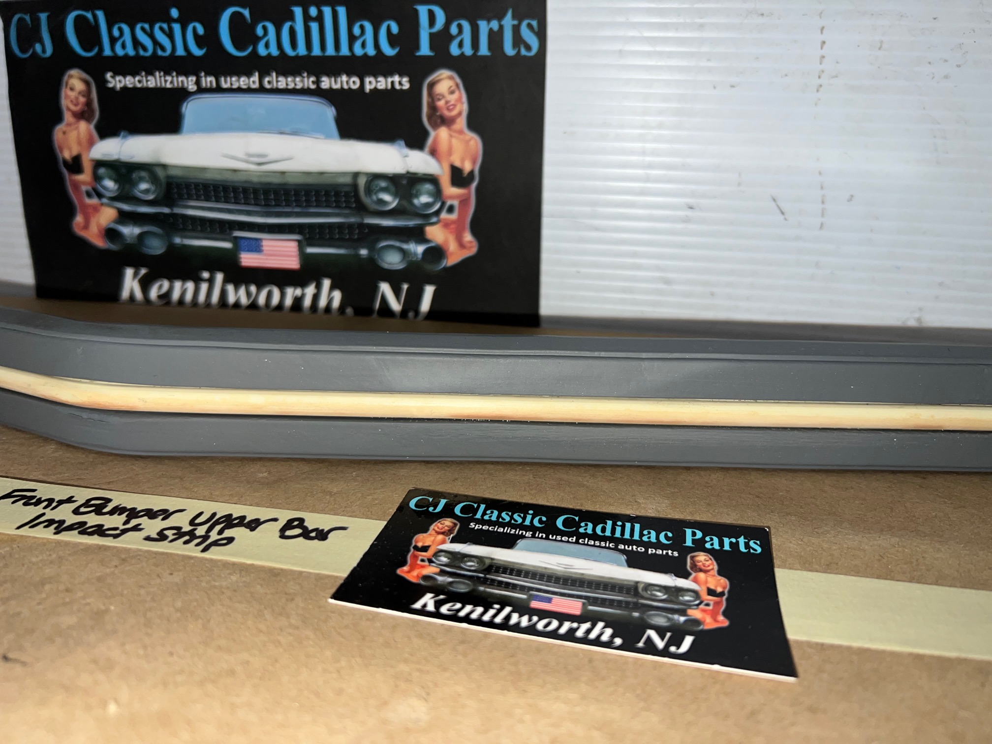 OEM 1974 1975 1976 1977 1978 Cadillac Eldorado 1974 1975 1976 Deville Calais Fleetwood UPPER FRONT BUMPER CENTER BAR IMPACT STRIP CUSHION PAD # 1603549 - Image 4