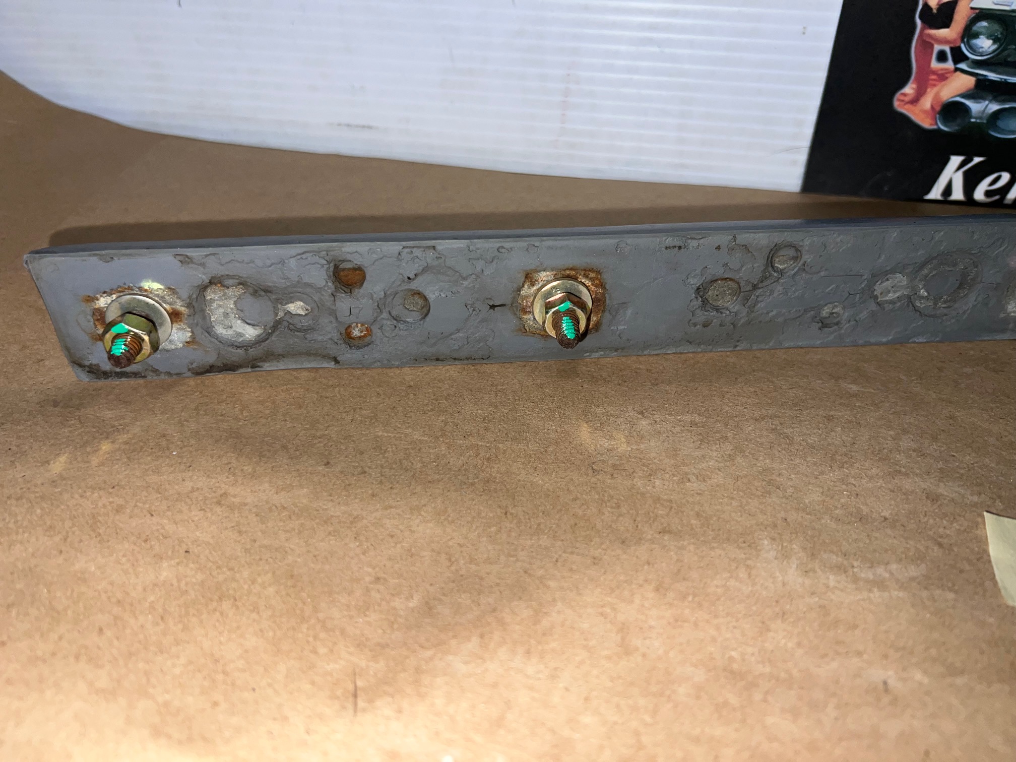 OEM 1974 1975 1976 1977 1978 Cadillac Eldorado 1974 1975 1976 Deville Calais Fleetwood UPPER FRONT BUMPER CENTER BAR IMPACT STRIP CUSHION PAD # 1603549 - Image 22