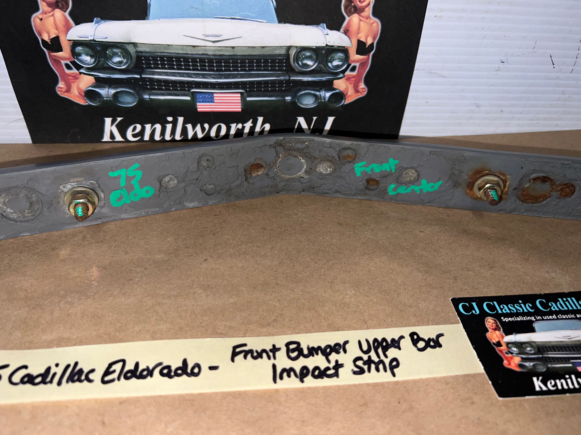 OEM 1974 1975 1976 1977 1978 Cadillac Eldorado 1974 1975 1976 Deville Calais Fleetwood UPPER FRONT BUMPER CENTER BAR IMPACT STRIP CUSHION PAD # 1603549 - Image 21