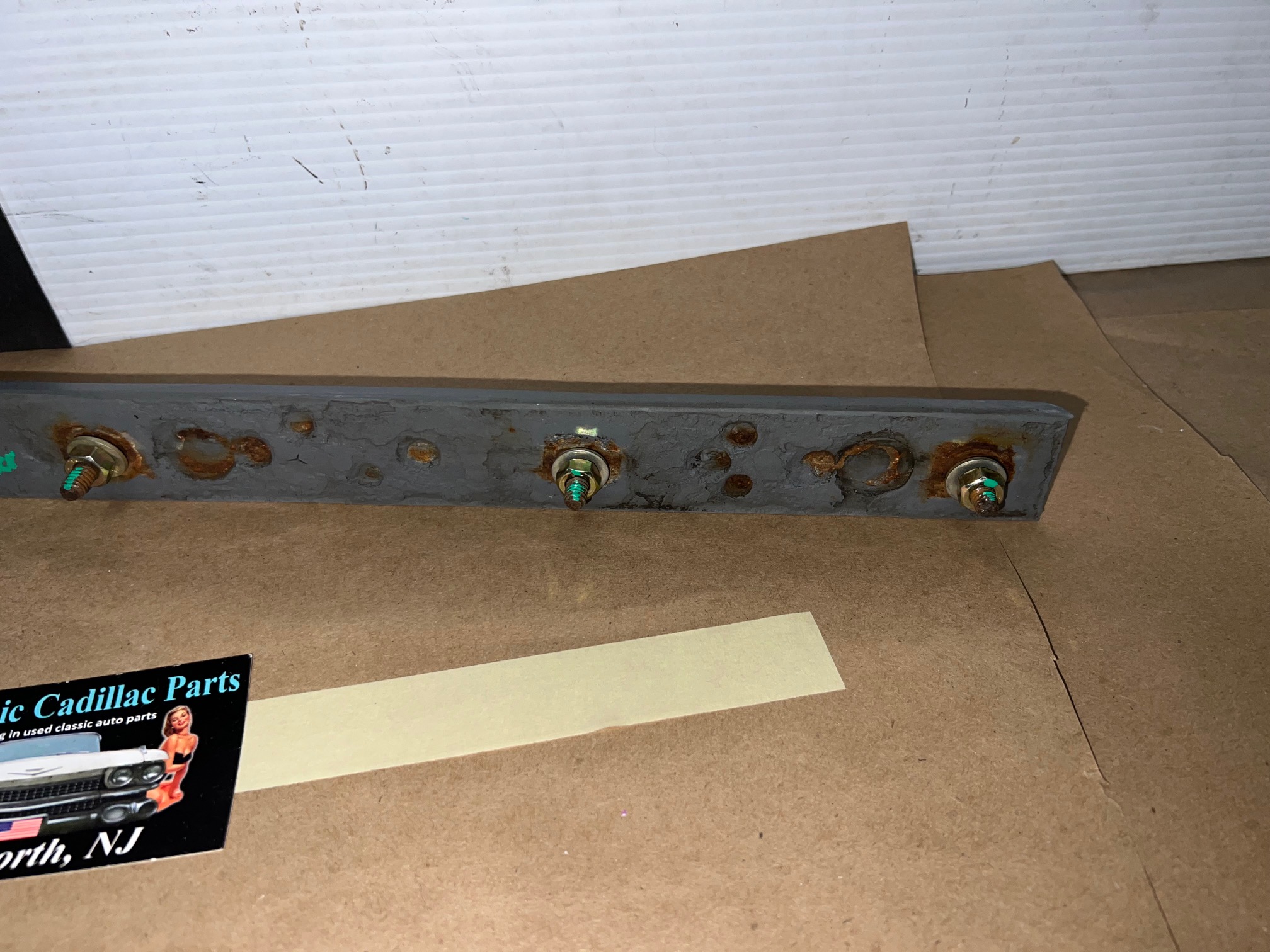 OEM 1974 1975 1976 1977 1978 Cadillac Eldorado 1974 1975 1976 Deville Calais Fleetwood UPPER FRONT BUMPER CENTER BAR IMPACT STRIP CUSHION PAD # 1603549 - Image 20