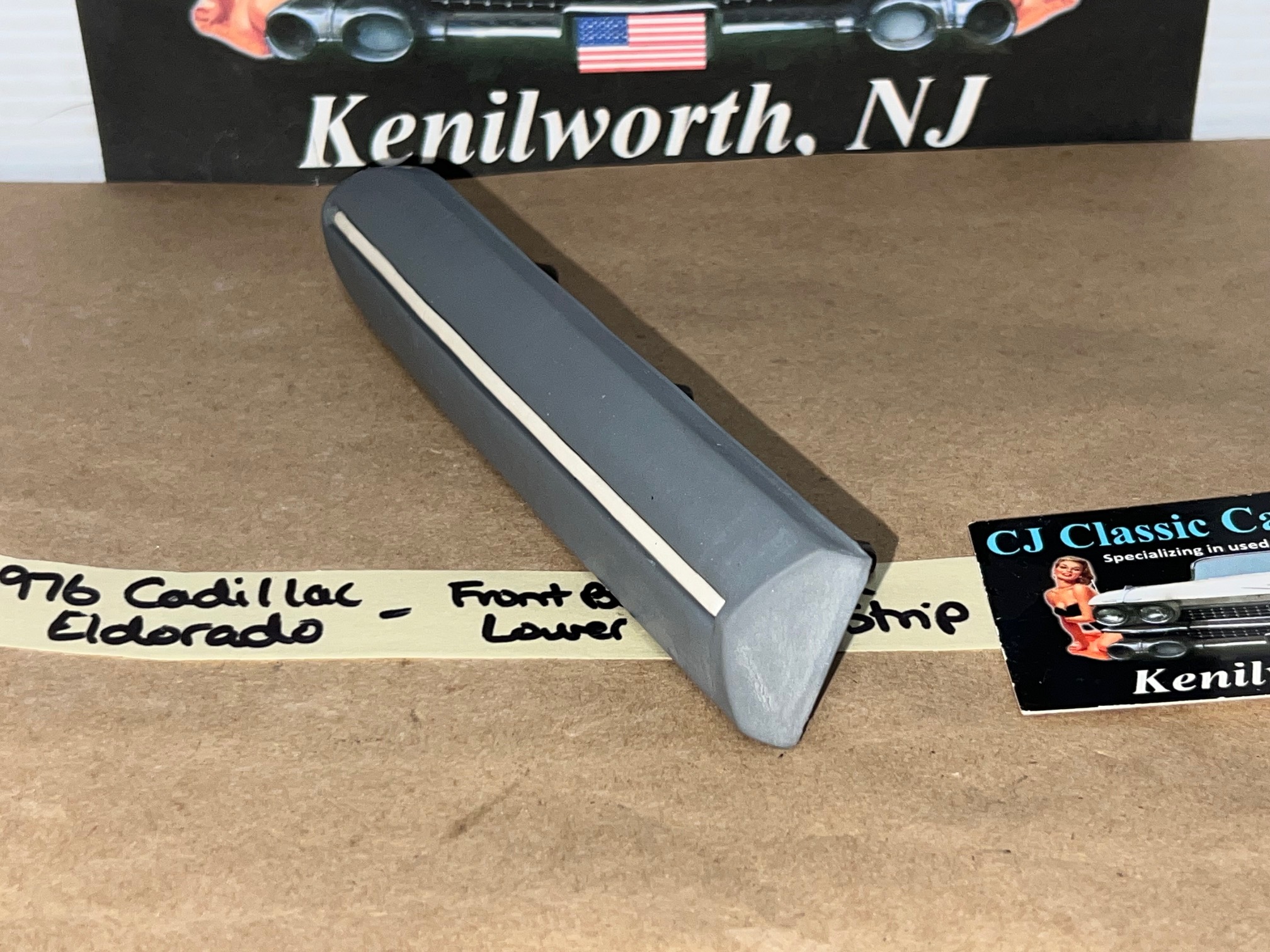 OEM 1975 1976 1977 1978 CADILLAC ELDORADO FRONT BUMPER END LOWER IMPACT STRIP CUSHION #1605345 RIGHT OR LEFT SIDE - Image 5
