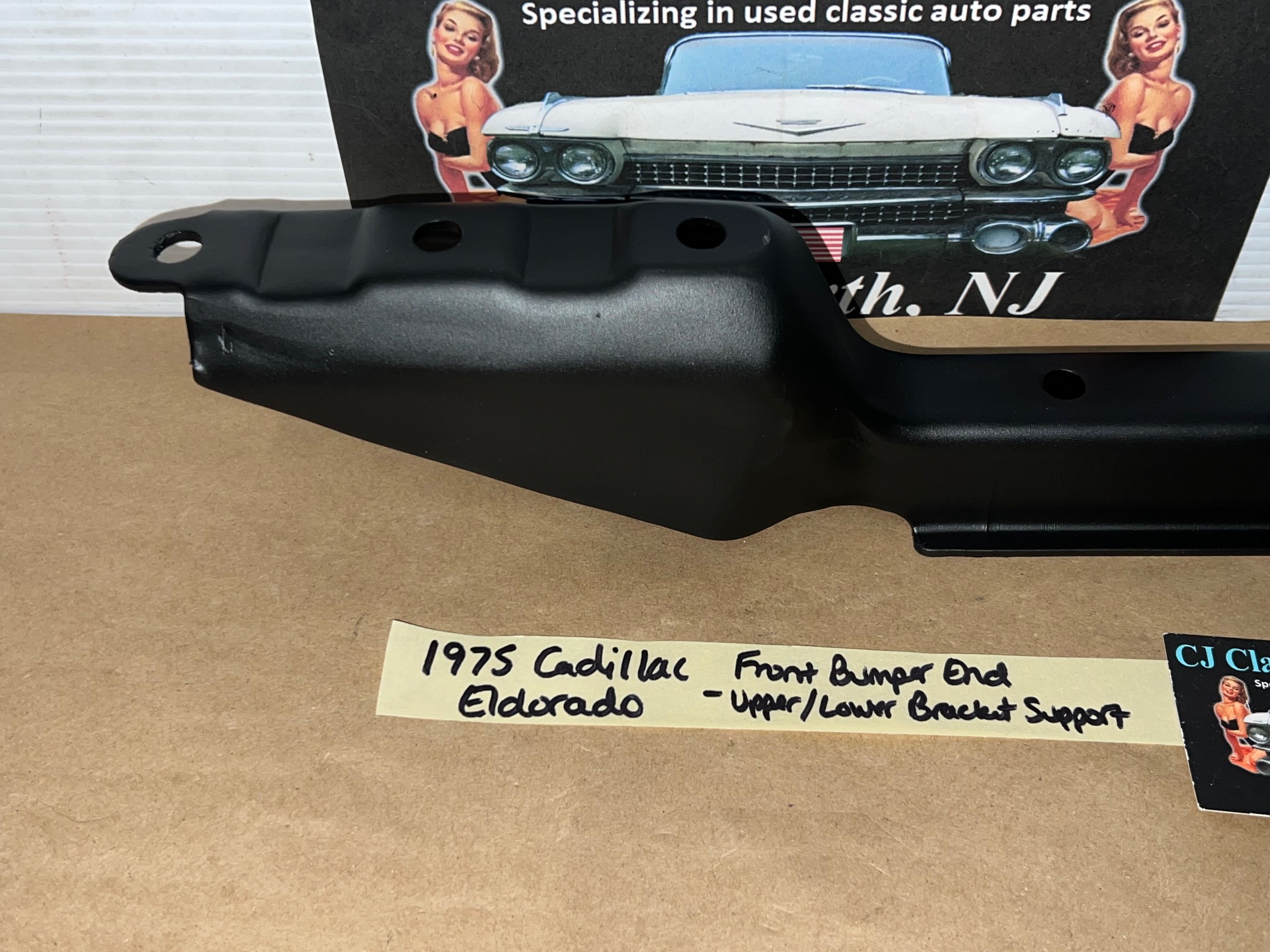 OEM 1975 1976 1977 1978 CADILLAC ELDORADO #1604912 FRONT BUMPER END UPPER/LOWER CAP BRACKET SUPPORT - Image 9
