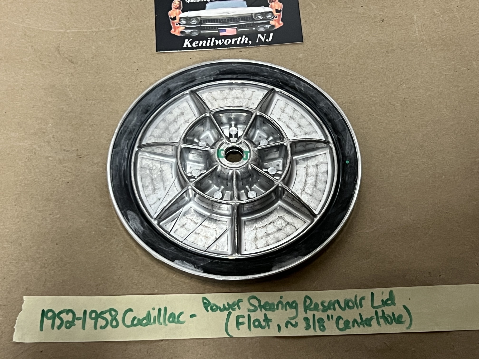 NEW 1952 1953 1954 1955 1956 1957 1958 CADILLAC DEVILLE FLEETWOOD ELDORADO FLAT POWER STEERING PUMP RESERVOIR CAP LID COVER ~ 3/8" CENTER HOLE - Image 2